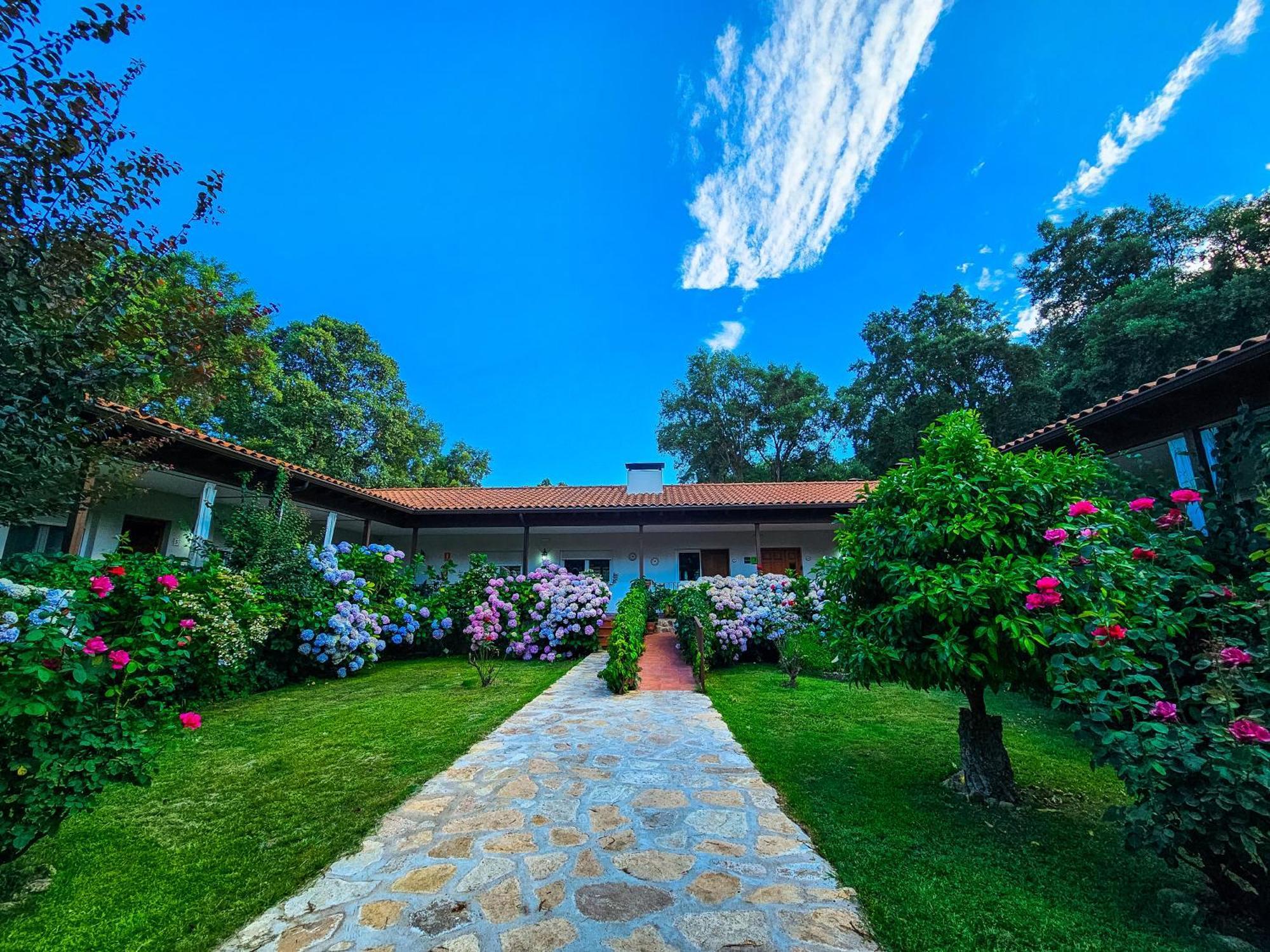 Hotel Rural El Retiro De San Pedro By Retirorural Arenas de San Pedro Extérieur photo