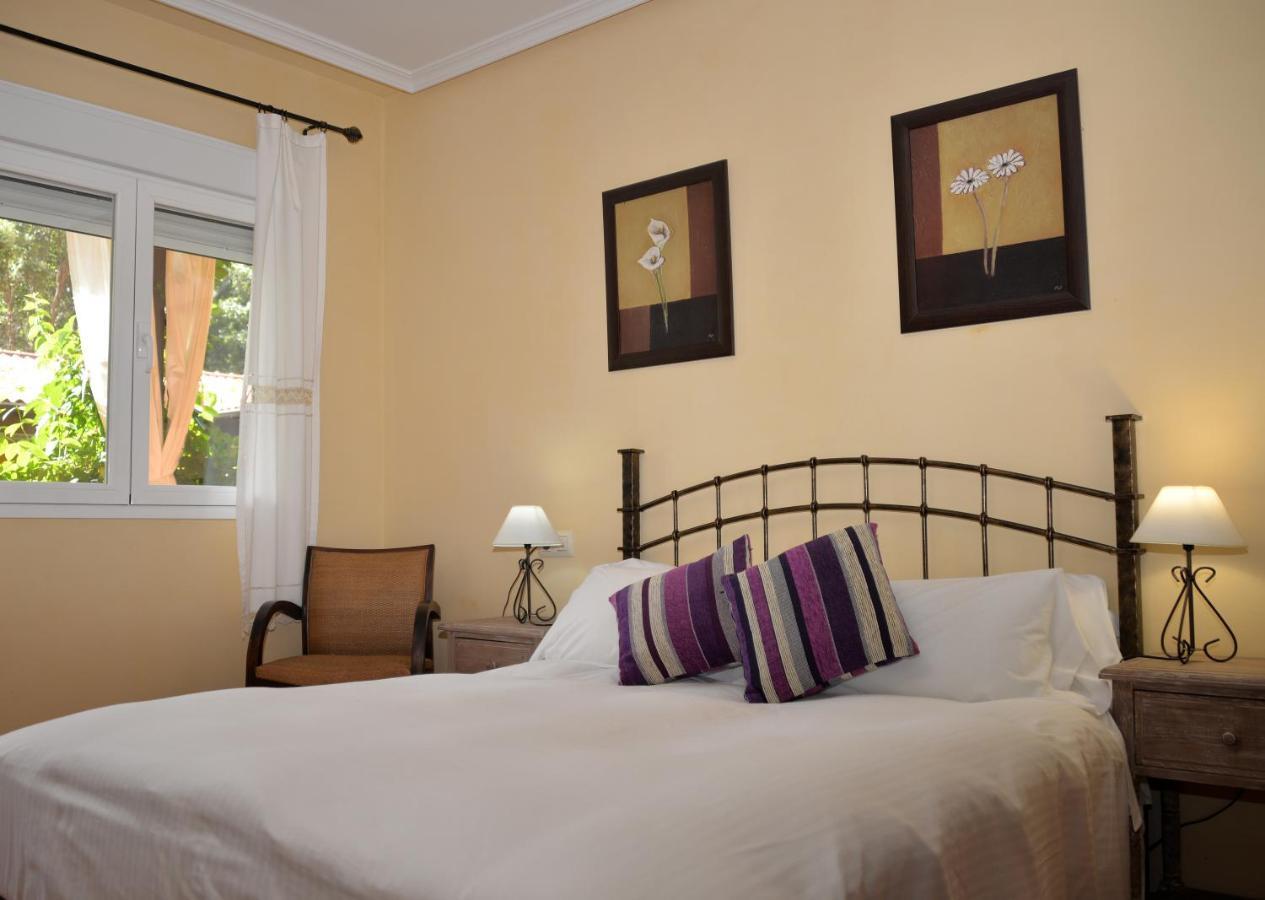 Hotel Rural El Retiro De San Pedro By Retirorural Arenas de San Pedro Extérieur photo